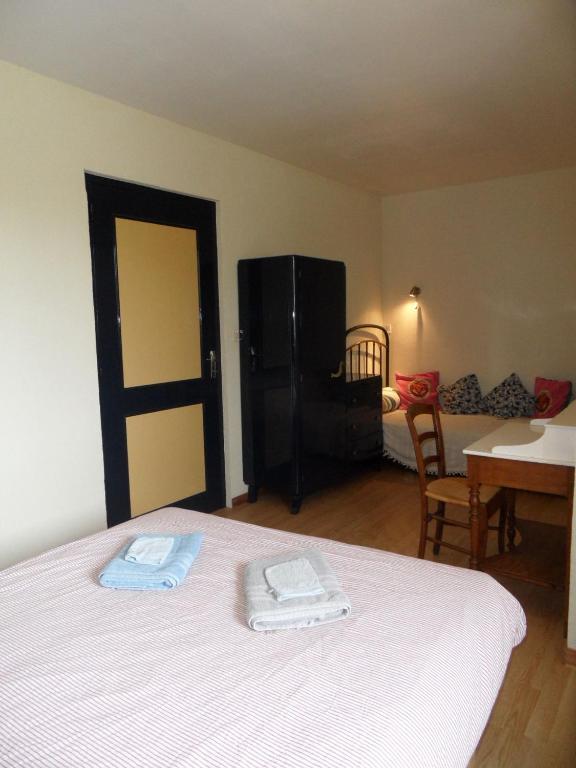 Chambres D'Hotes Domaine Du Bourg Gannay-sur-Loire Oda fotoğraf